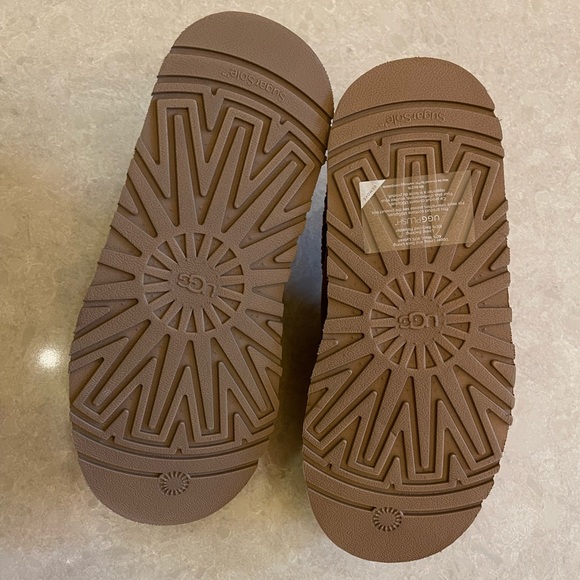 UGG Tazz Mule Slipper Clog Chestnut Women’s Size 5 - Picture 10 of 12